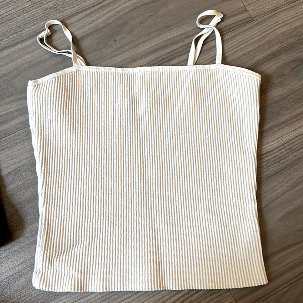 Aritzia Babaton Sculpt Knit Tank